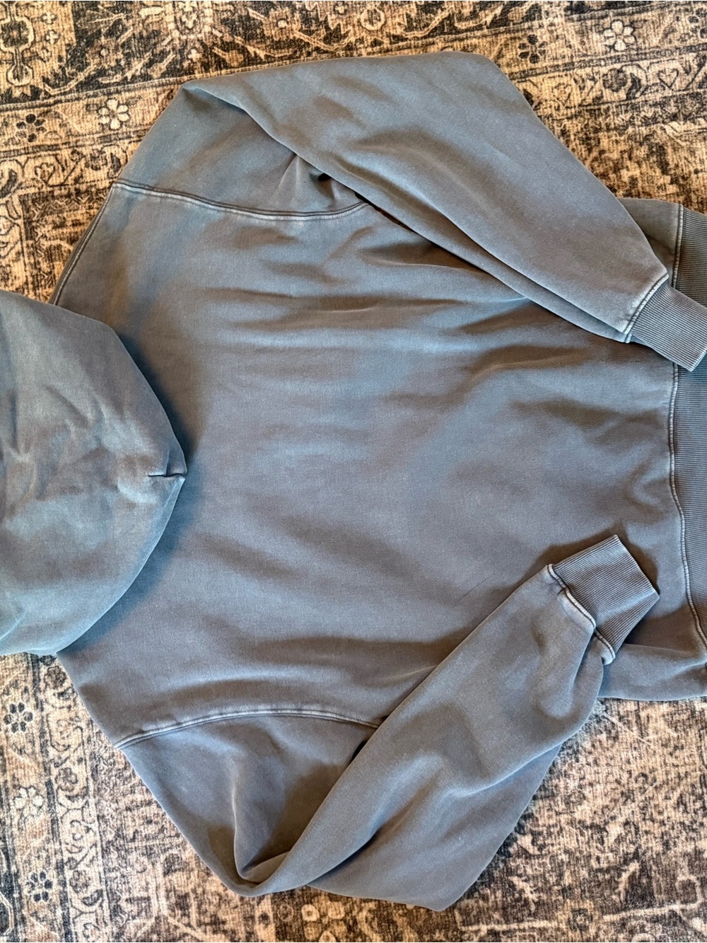 Aritzia Women's Perfect Hoodie Sweatshirt - Picture 3 of 4